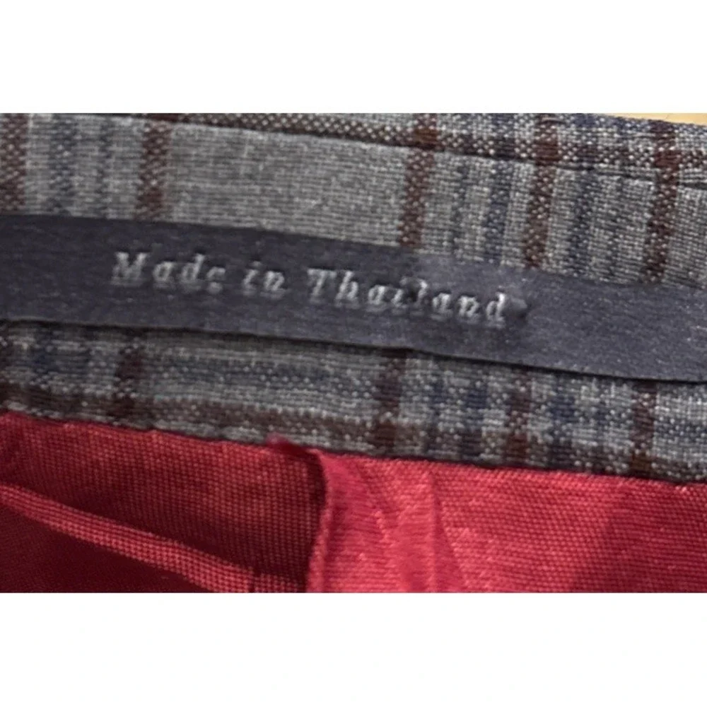 J. Hilburn Men's 44R Gray/Red Plaid Lined Italian Wool Blazer Jacket 2‎ Button